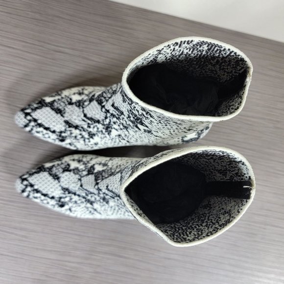Steve Madden Trent Knit Bootie Snake Print Textile - Picture 8 of 10